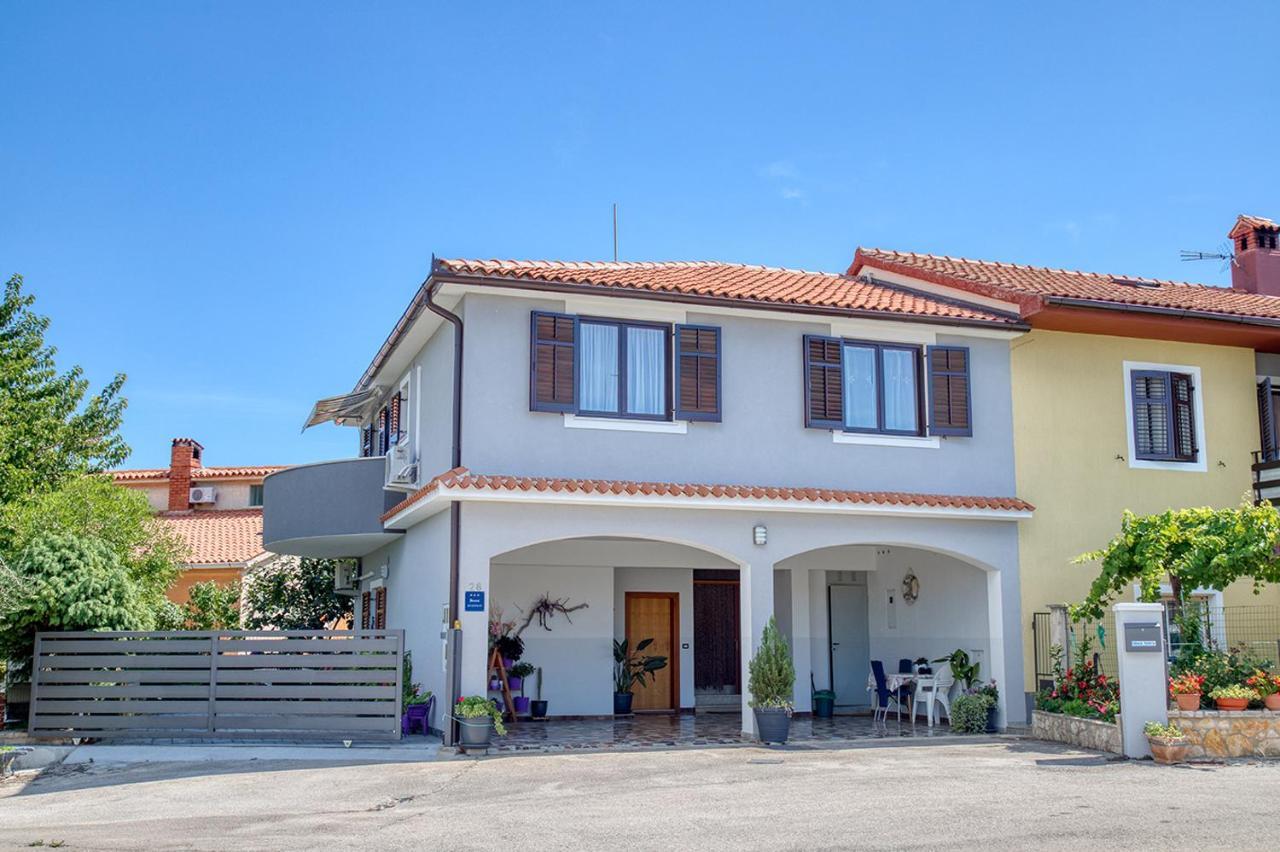 Apartment Nela Vinkuran Exterior foto
