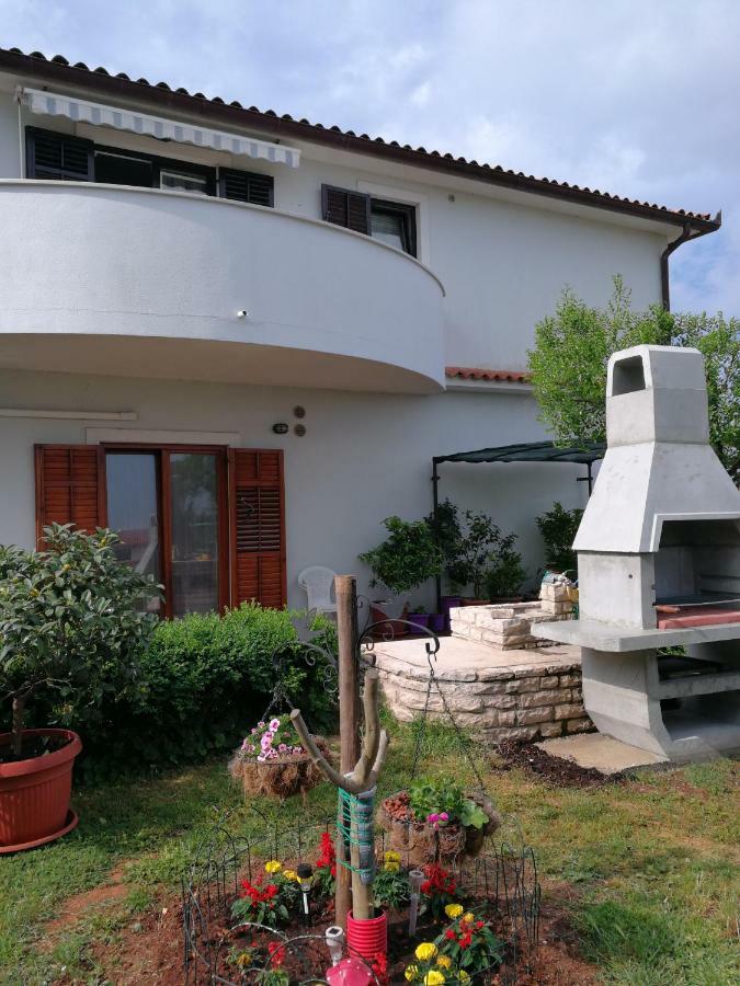 Apartment Nela Vinkuran Exterior foto